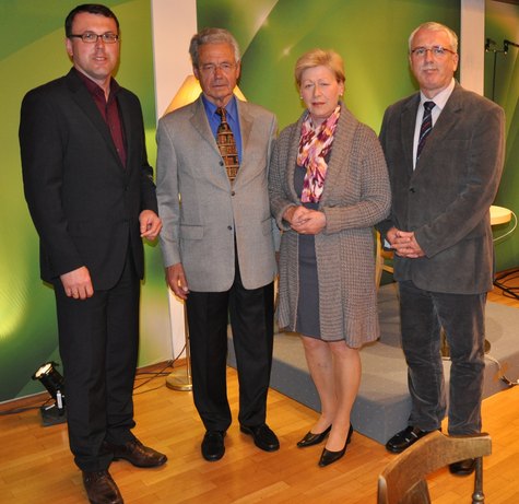 MenschenundBuecher_3._Mai.jpg  