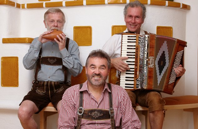 joschi_okarinamusi_ulli_engleder.jpg  