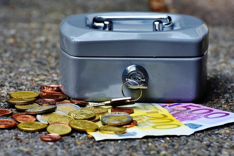 cashbox-1642989_1280.jpg  